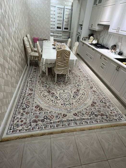 Продается Ковер в отличном состояний