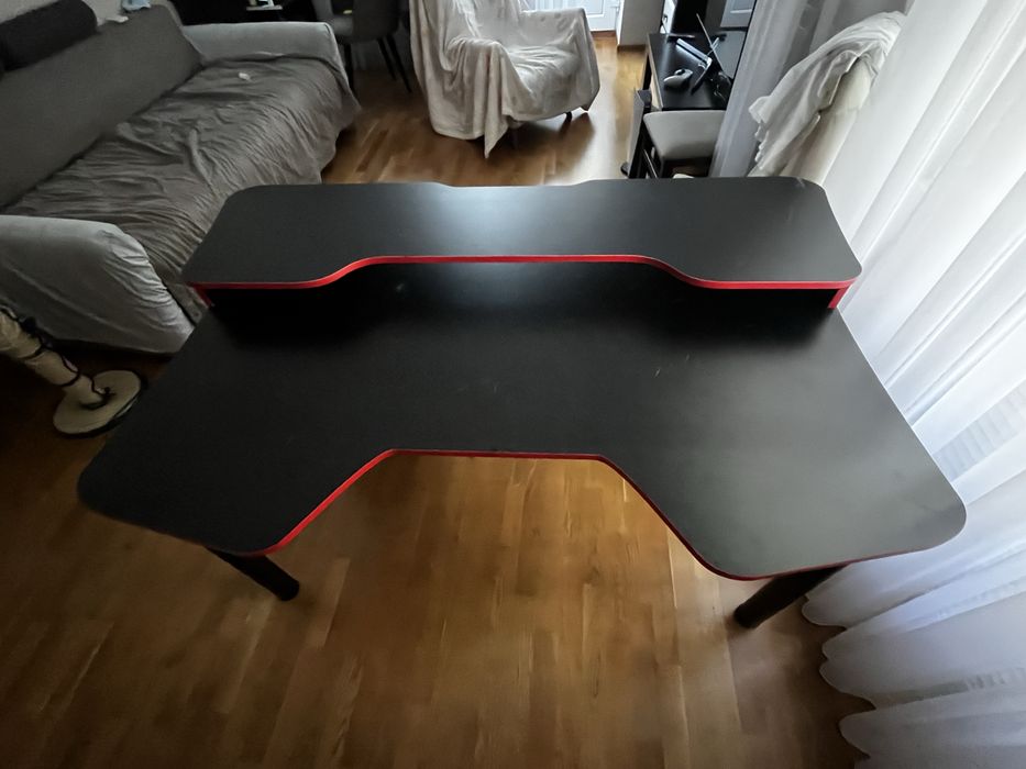 Продам игровой стол для компьютера