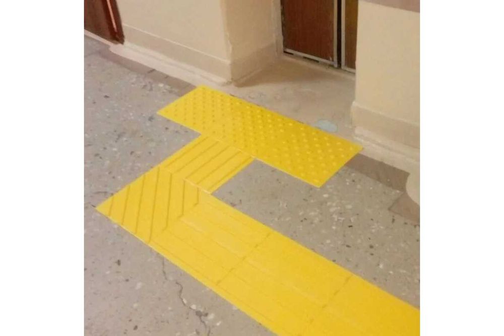 Тактильный плитки из ПВХ  taktilniy