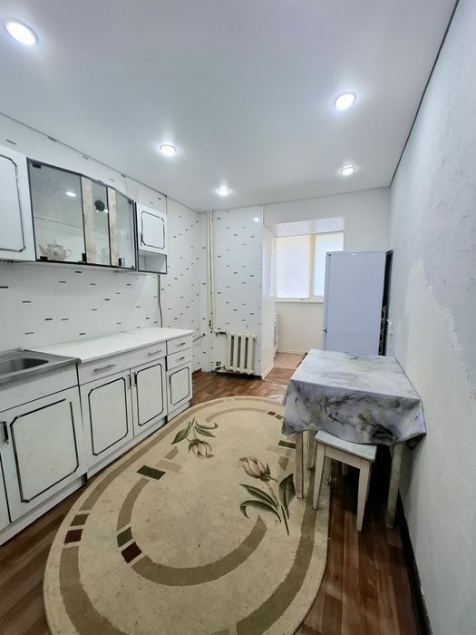 1 ком кв 4 мкр 1990 год