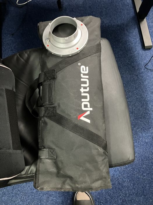 Amaran 100XS si Softbox Aputure Light Dome SE - Ca noi