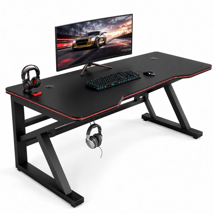 Игровой компьютерный стол