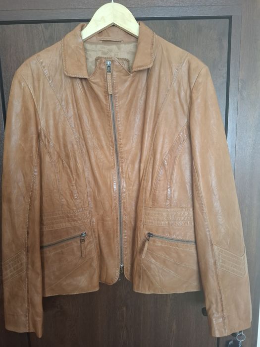 Дамски кожени якета М,Л на топ цени!и!