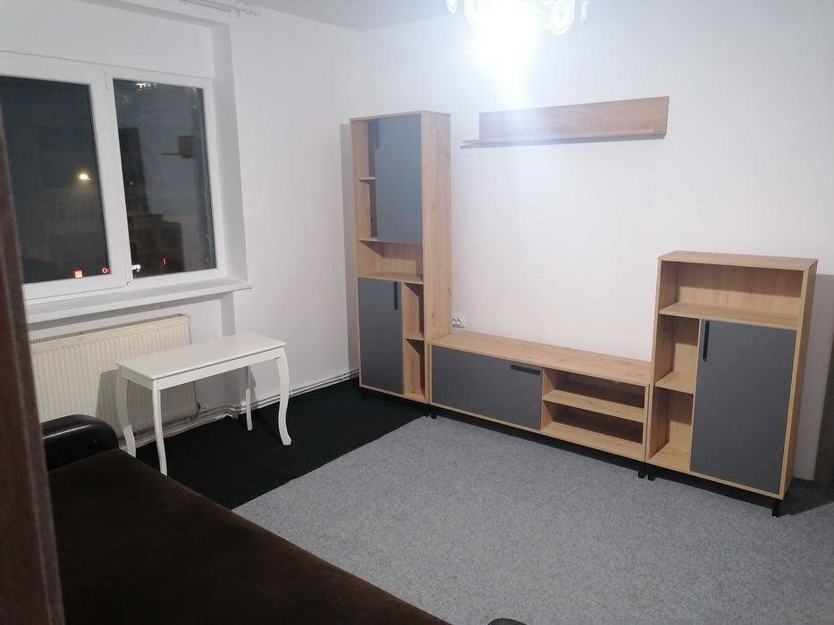 ap 3 cam, sd, renovat, et intermediar, cu ct, termen lung, contract.