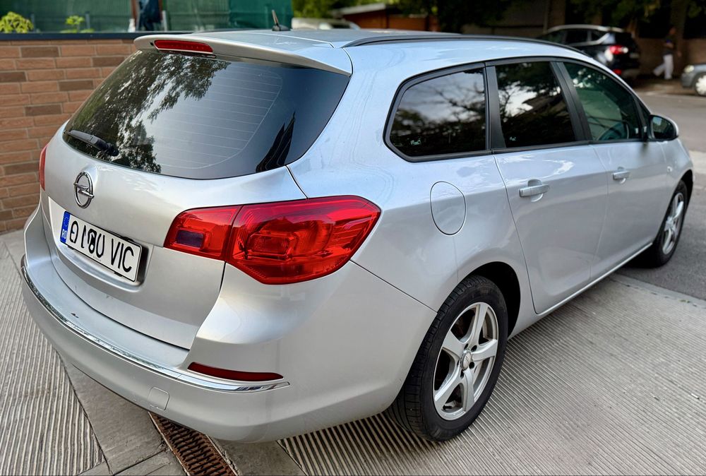 Opel astra J 2014