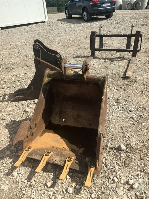 Buldoexcavator  Manitou   JCB 4cx,telescopic, schimb