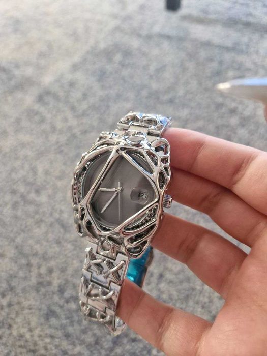 Часы Премиальные Oulm a unique designer.