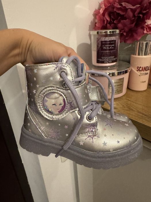 Vand cizmulite 25 impecabile imblanite