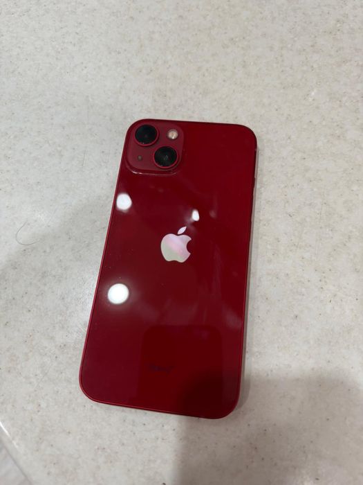 Продам Айфон 13