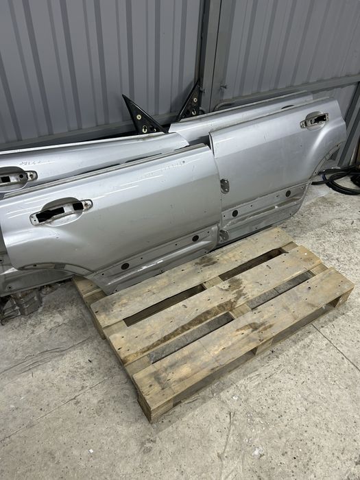 Двери Subaru Forester SF