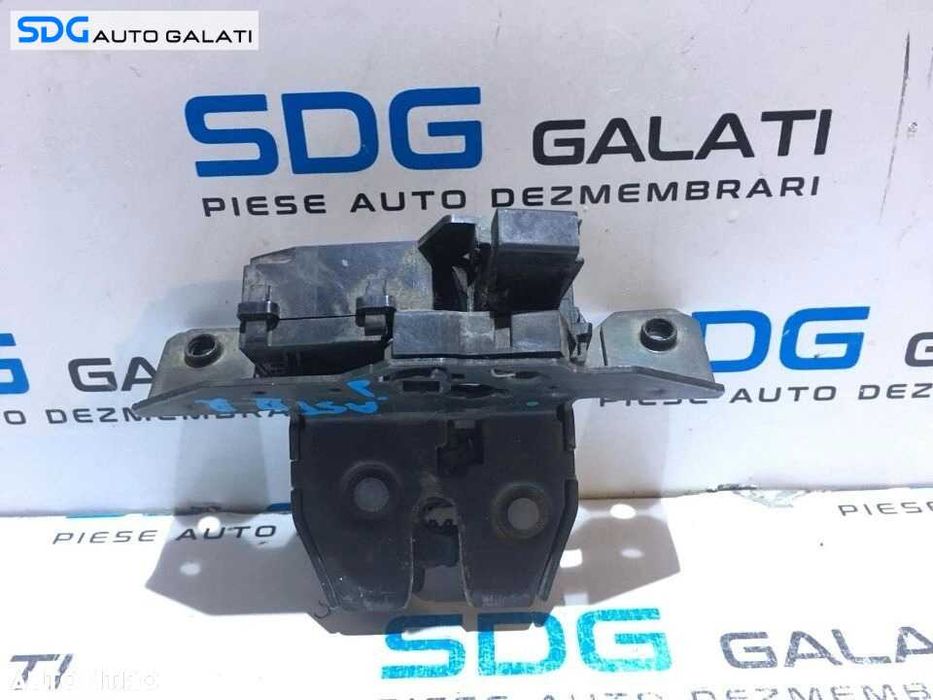 Broasca Incuietoare Hayon Haion Portbagaj Opel Astra J 2009 - 2015 Cod 13587646 13581023 [B3384]