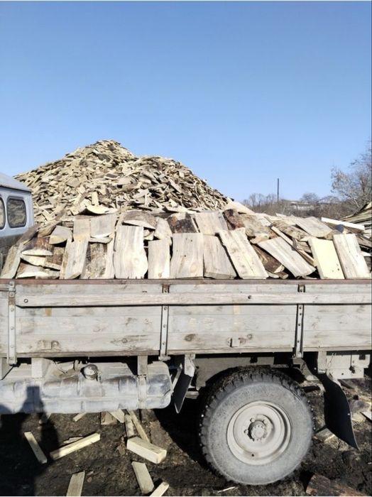 Дрова рубленые. Есть ШВЫРОК сухие.