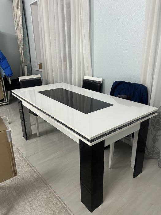 Продам стол со стульями