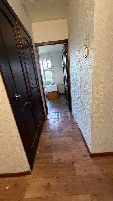 Продам двух комнатную квартиру