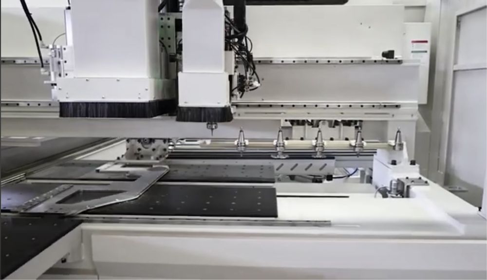 CNC gaurire si frezare NOU