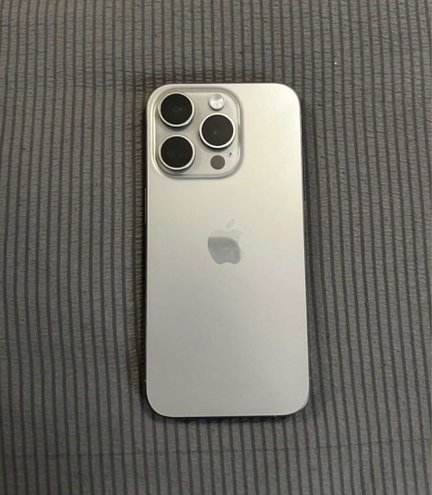 Iphone 15 pro идеал