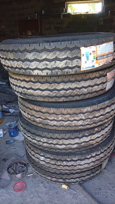 Срочно продам шины для автобуса