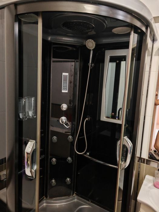 Продам душевую кабину