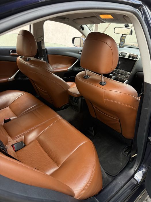 LEXUS IS 0 — imagine 4