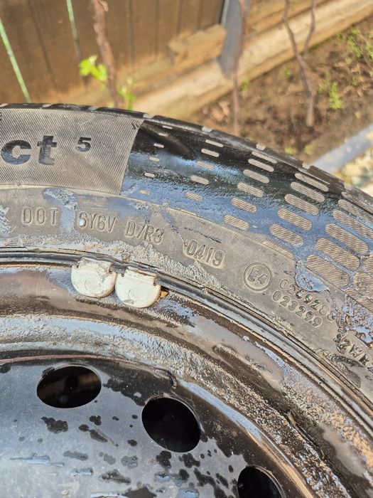 Anvelope vara 215/65/R16 cu jante 5x114.3