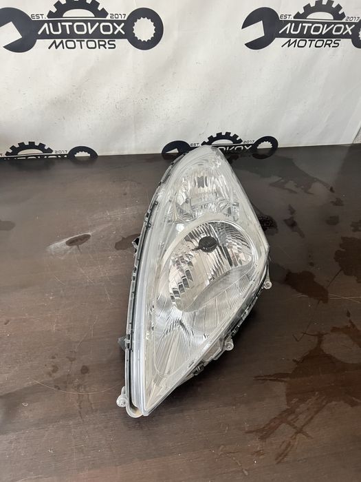 Far stanga Suzuki Swift an 2011-2017