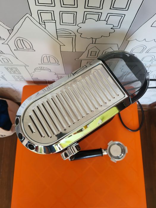 DeLonghi Dedica Делонги Кафемашина с ръкохватка