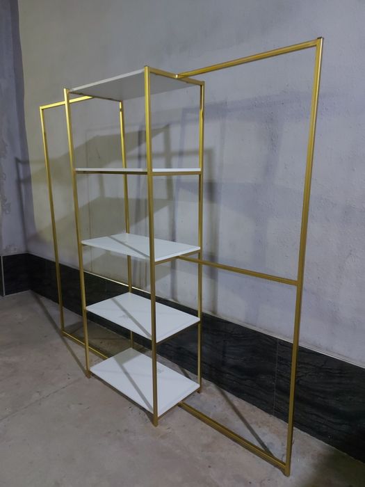 Продам срочно лофт вешало