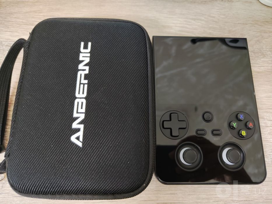 Anbernic RG 477V black новый