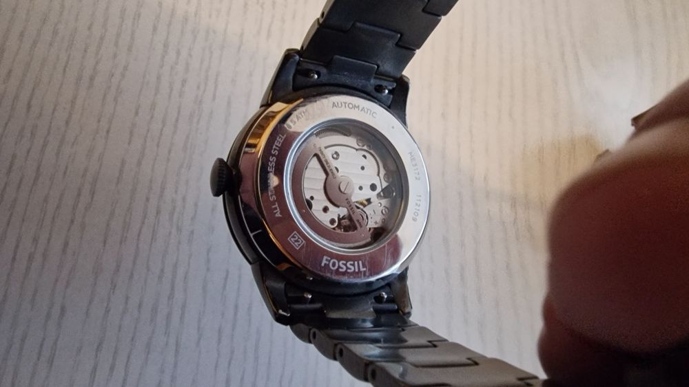 Fossil townsman smoke . Automatic