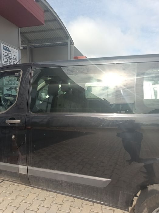 Странични стъкла за Ford Transit custom