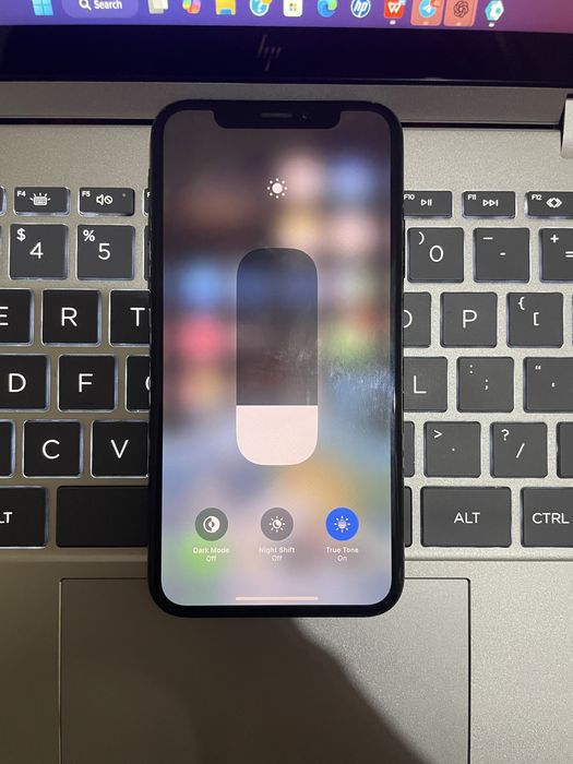 Iphone Xs sotiladi