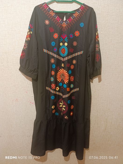 Продаю платье новое