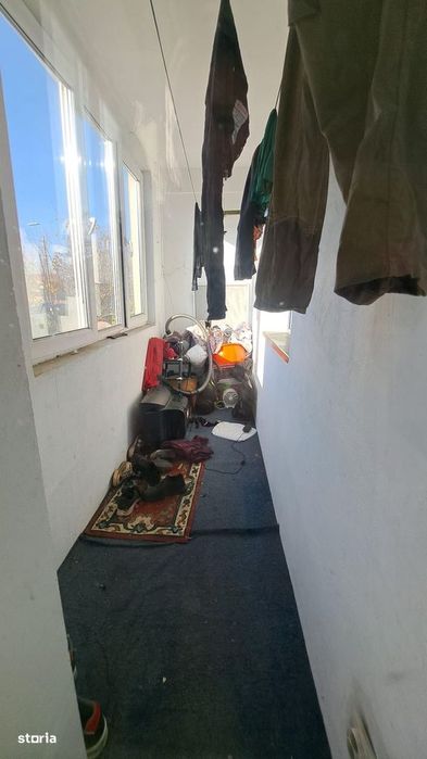 Agigea, 3 Camere Decomandat 2 Bai, Centrala Gaz, 70 Mp. Parcare, Boxa