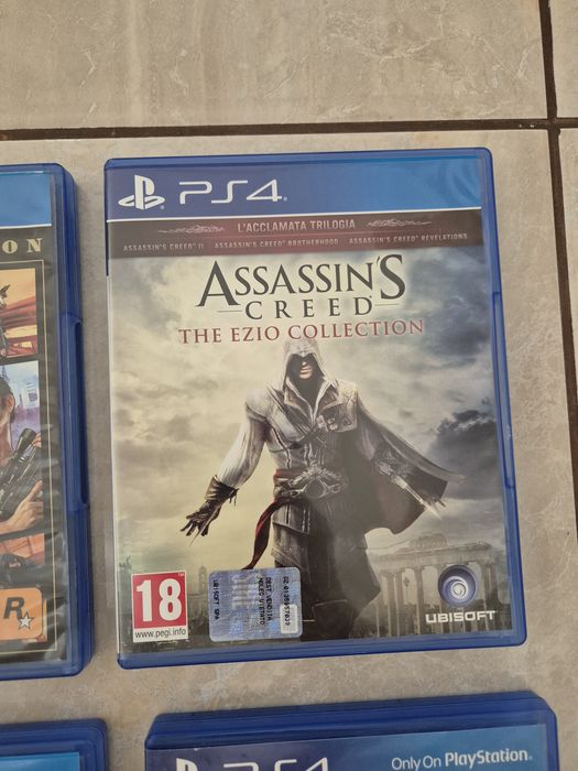 PS4 Slim + 2 джойстика + 10 ТОП ИГРИ (ПОДАРЪК FIFA!)
