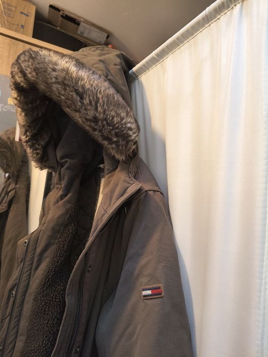 Geacã groasã Tommy Hilfiger