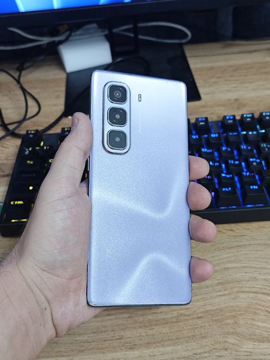 Infinix hot 50 pro plus 256/16