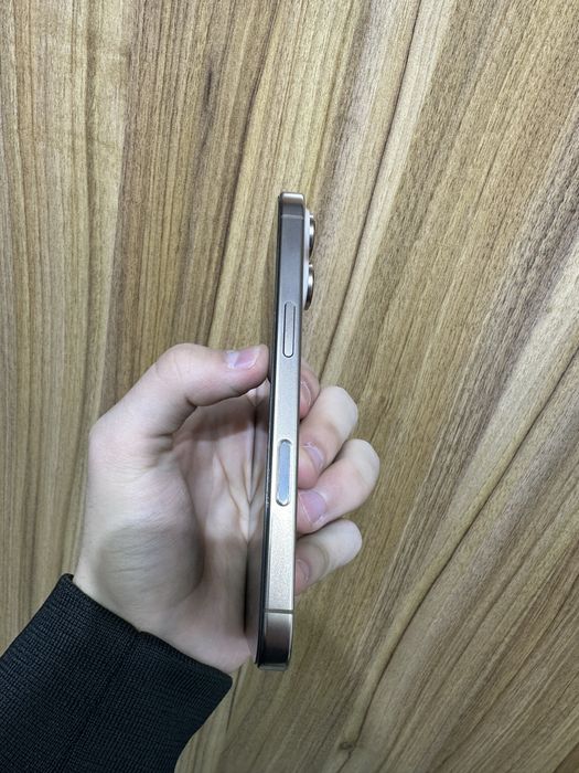 Iphone 16 pro desert 256 gb 95%