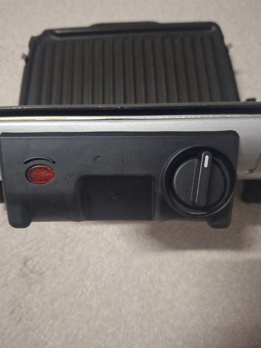 Grătar electric multifuncțional Tefal Minute Grill GC205012.