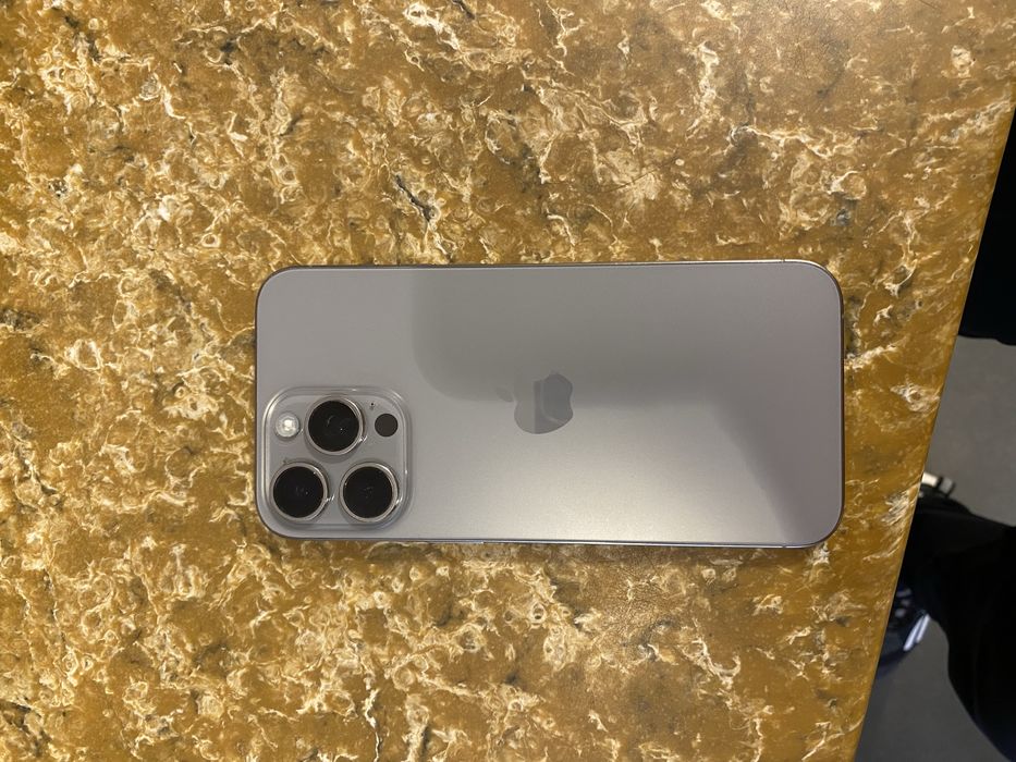 Iphone 15 pro max 256gb