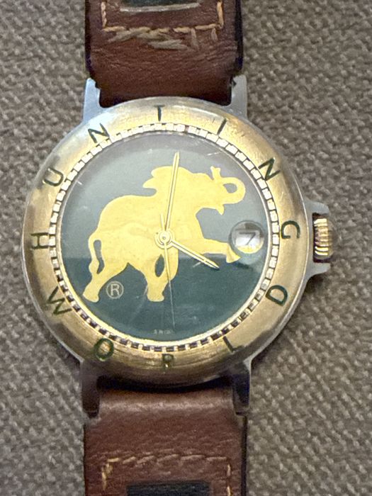 Ceas Vintage Hunting World anii '90 – SWISS MADE – Model Iconic Elefant – Funcțional Quartz(baterie)