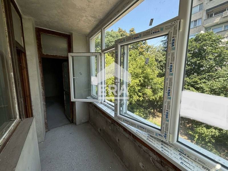 Продава се Тристаен апартамент в Хасково, Дружба 1 - 100 кв.м за 1080 €/кв.м - Снимка #8