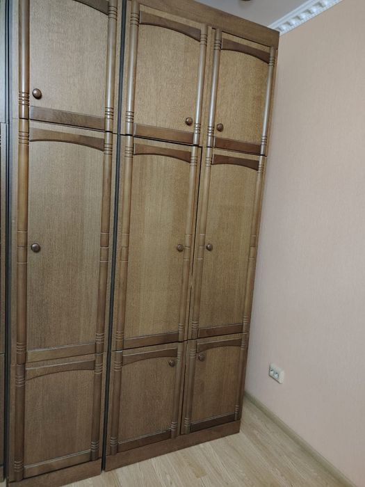 Продам Шкафы дуб