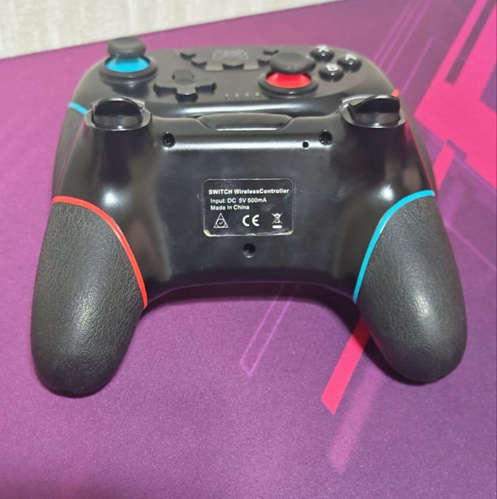 Продам свои джойстики Nintendo в отличном состоянии