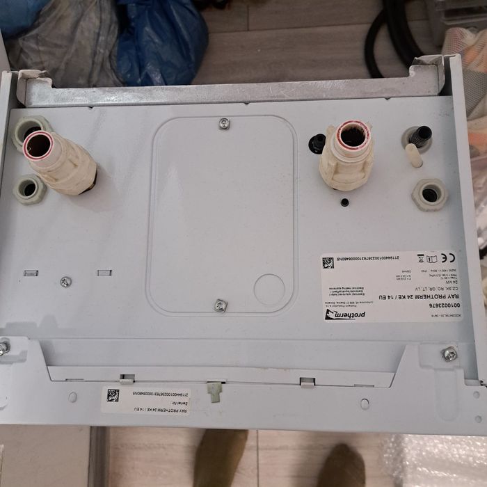 Vând centrală electrică Protherm Ray 24 KE / 14 EU