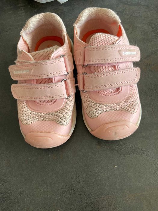 обувки Biomecanics