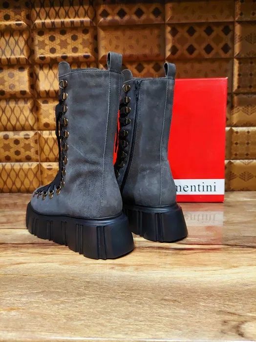 Стильные женские сапоги Италия