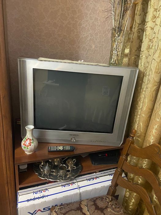 Телевизор самсунг