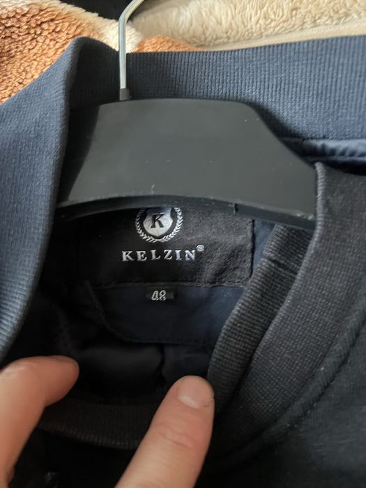 Бомбер осенний и кофта монклер