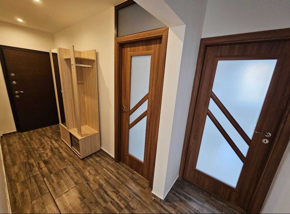 Дава се под наем Тристаен апартамент в София, Дървеница - 105 кв.м за 816 € - Снимка #1