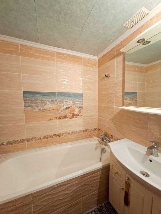 Продам 4х комн кв 11мкр